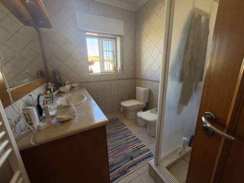 MORADIA EXCLUSIVA COM PISCINA - A POUCOS PASSOS DA PRAIA DE SALIR DO PORTO
