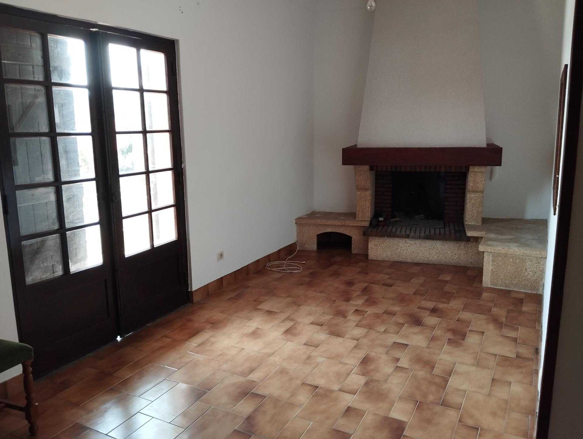 Apartamento T3 em Monte Real