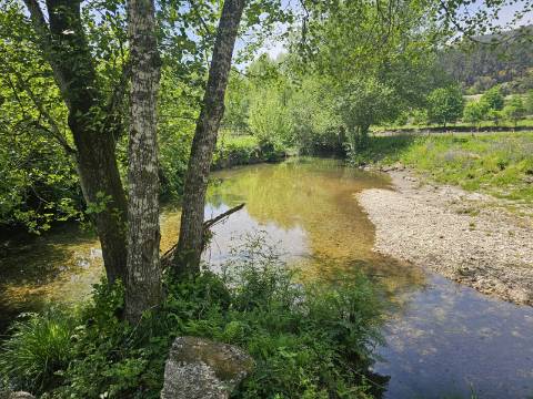 Quintinha próxima a área de lazer e rio de Sta Senhorinha (Basto), Cabeceiras de Basto