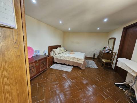 Quinta com Moradia T4 e anexo, em Leiradas, Rio Douro - Cabeceiras de Basto