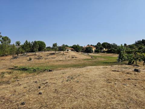 Quinta com Moradia T4 e anexo, em Leiradas, Rio Douro - Cabeceiras de Basto