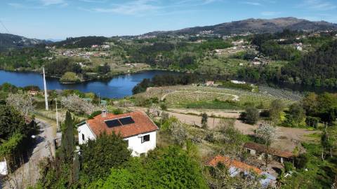Terreno com 1ha, em Boelhe, Penafiel