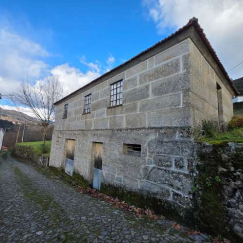 Moradia em Pedra~para restauro com Vista Deslumbrante - Rio Douro, Cabeceiras de Basto