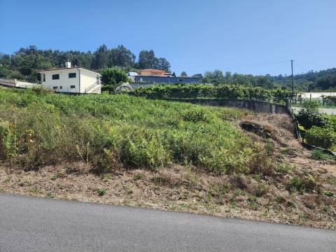 Terreno em Tabuadelo, Guimarães