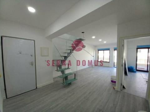 Apartamento  Duplex T3- Costa Caparica