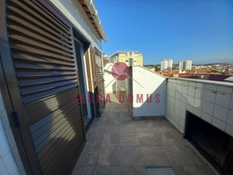 Apartamento  Duplex T3- Costa Caparica