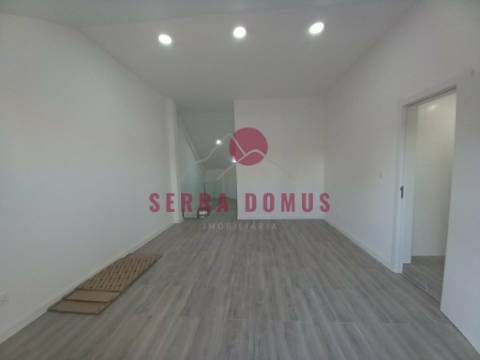 Apartamento  Duplex T3- Costa Caparica
