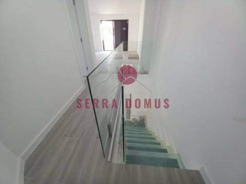 Apartamento  Duplex T3- Costa Caparica