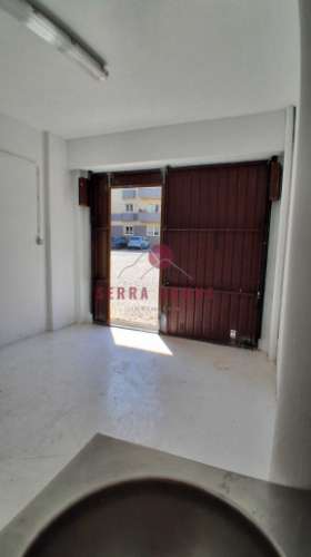 Garagem Exterior com 22 m² em Mem Martins