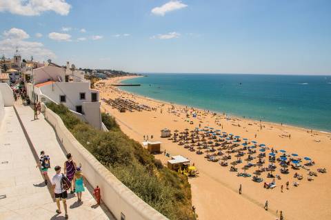 Restaurante localizado zona turística para venda em Albufeira , Santa Eulália