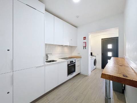 Moradia V2 com piscina e a curta distância a pé da praia em Albufeira