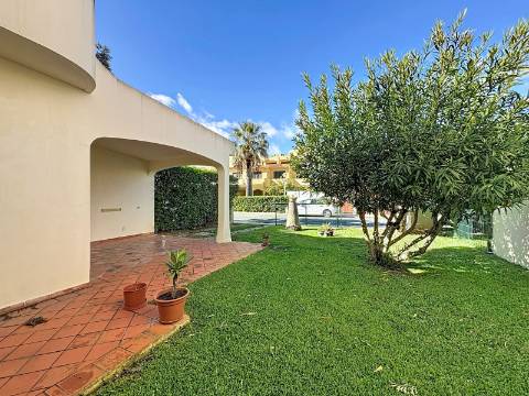 Moradia T3+1 quartos para venda em Albufeira e Olhos de Água