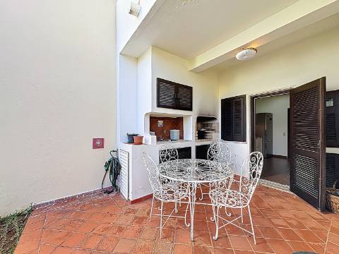 Moradia T3+1 quartos para venda em Albufeira e Olhos de Água