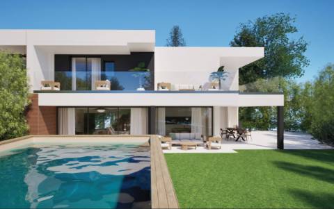 V2 com piscina num condomínio de luxo em Olhos de Agua/ Albufeira