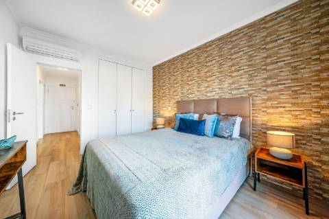 Apartamento T0+1 com Terraço Privativo e Licença AL | Torre da Medronheira, Albufeira