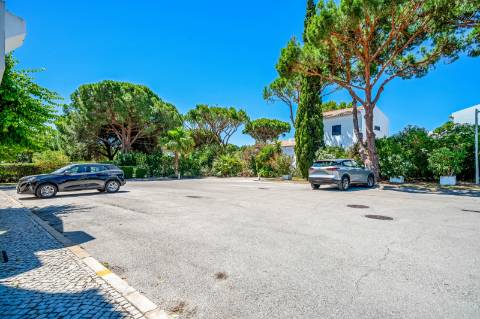 Apartamento T1 com Terraço Privado em Vilamoura - A Poucos Minutos da Praia e da Marina