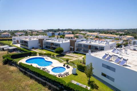 Moradia V3 em Banda no Condomínio Patã Village | Patã de Baixo, Albufeira