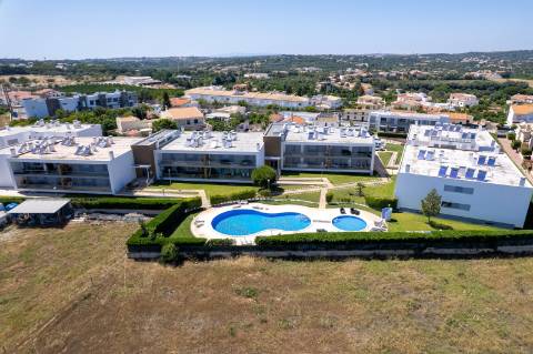Moradia V3 em Banda no Condomínio Patã Village | Patã de Baixo, Albufeira