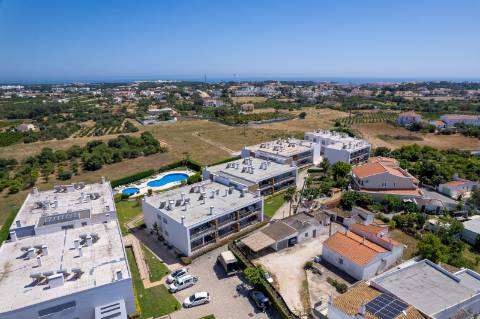Moradia V3 em Banda no Condomínio Patã Village | Patã de Baixo, Albufeira