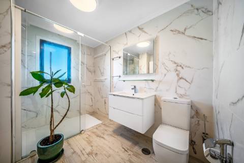 T1 +1 de Luxo na Falésia com Garagem Box de 70 m² e Piscina