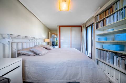 T1 +1 de Luxo na Falésia com Garagem Box de 70 m² e Piscina