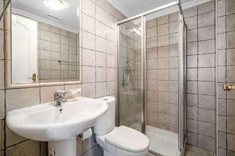 T1 +1 de Luxo na Falésia com Garagem Box de 70 m² e Piscina