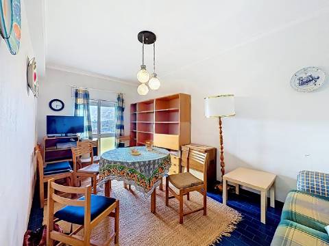 Apartamento espaçoso em Portimão com excelente área e localização central
