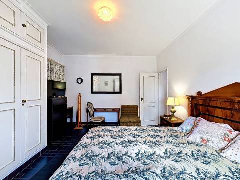Apartamento espaçoso em Portimão com excelente área e localização central
