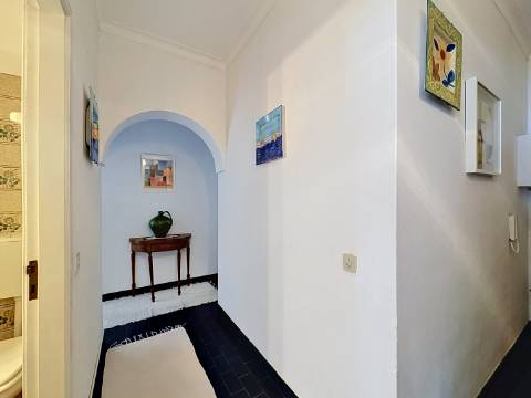 Apartamento espaçoso em Portimão com excelente área e localização central
