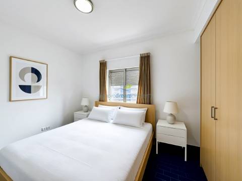 Apartamento espaçoso em Portimão com excelente área e localização central
