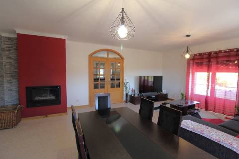 Moradia T3 com garagem em Alcobaça