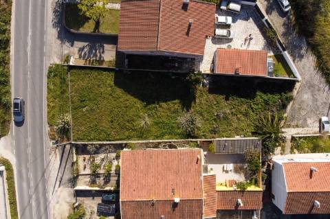 Lote de Terreno com Excelente Exposição Solar - Gaeiras, Óbidos
