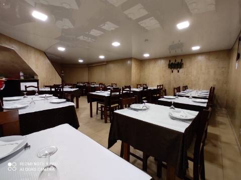 Restaurante em Pleno Funcionamento - Pronto a Servir