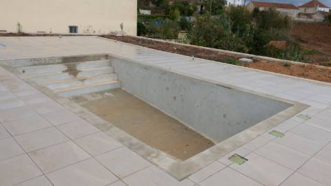 Moradia Nova T3 com Piscina e Vista Mar- Lourinhã