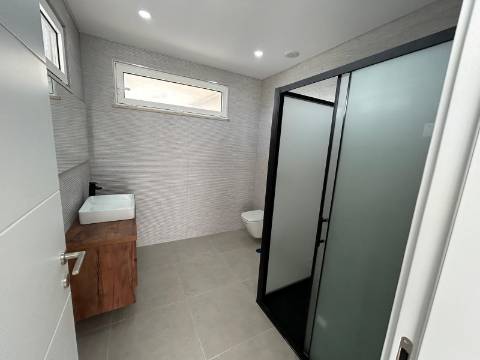 Moradia Nova T3 com Piscina e Vista Mar- Lourinhã