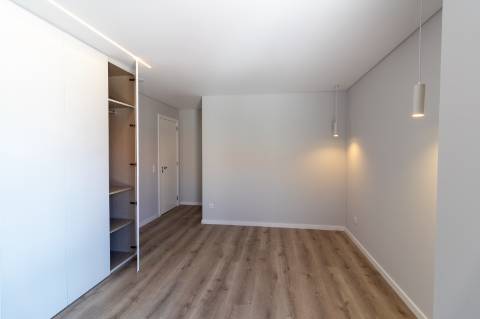 Apartamento T3 com Duas Suítes_Areia Branca, Lourinhã