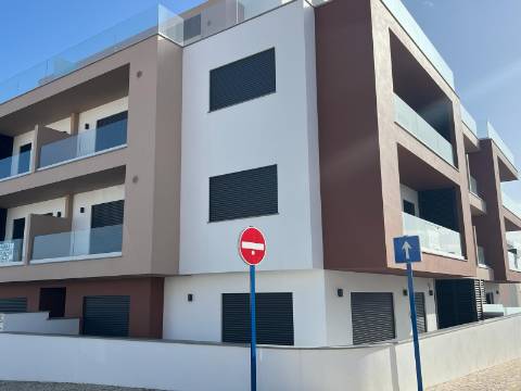Apartamento T3 com Duas Suítes_Areia Branca, Lourinhã
