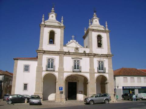 Terreno com Casa de habitação na Merceana