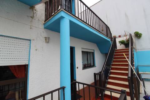 Moradia com Potencial de Investimento | Nazaré