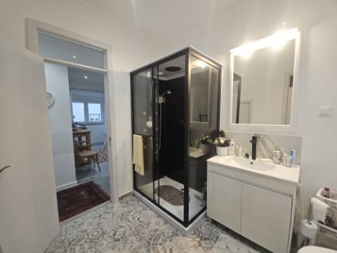 Apartamento T3 remodelado Centro Cadaval