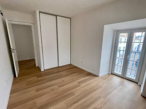 Moradia T2 Moderna e Luminosa - ROLIÇA