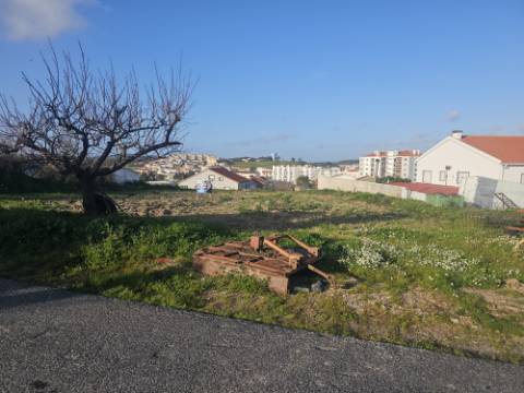 Terreno urbano Torres Vedras