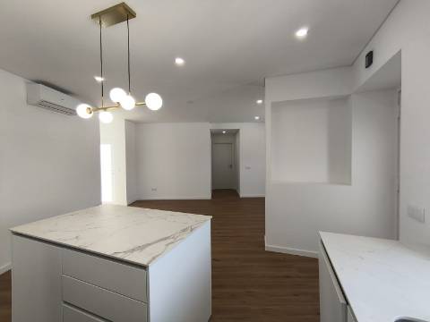 Moradia T3 Térrea na Areia Branca - Lourinhã, com Vista Mar