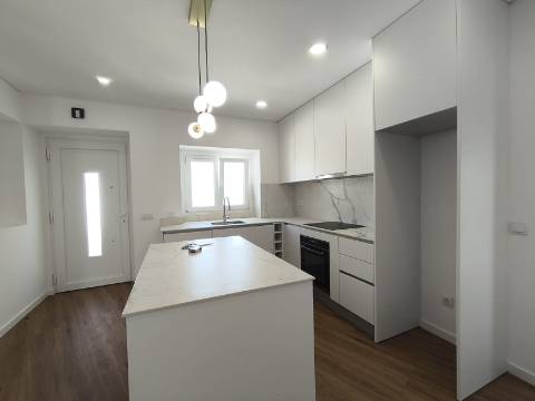 Moradia T3 Térrea na Areia Branca - Lourinhã, com Vista Mar