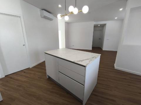Moradia T3 Térrea na Areia Branca - Lourinhã, com Vista Mar