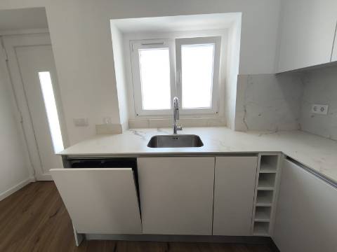 Moradia T3 Térrea na Areia Branca - Lourinhã, com Vista Mar