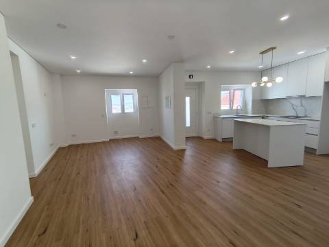 Moradia T3 Térrea na Areia Branca - Lourinhã, com Vista Mar