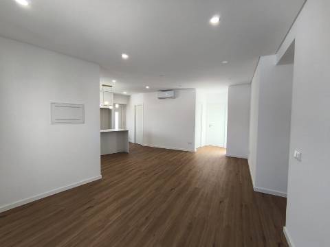 Moradia T3 Térrea na Areia Branca - Lourinhã, com Vista Mar