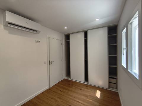 Moradia T3 Térrea na Areia Branca - Lourinhã, com Vista Mar
