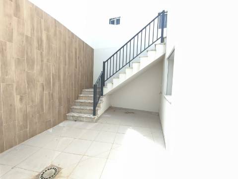 Moradia T3 Térrea na Areia Branca - Lourinhã, com Vista Mar